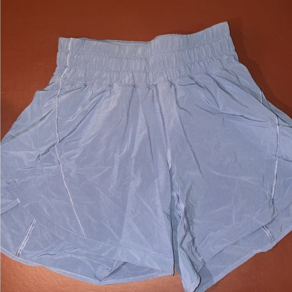 lululemon tracker shorts